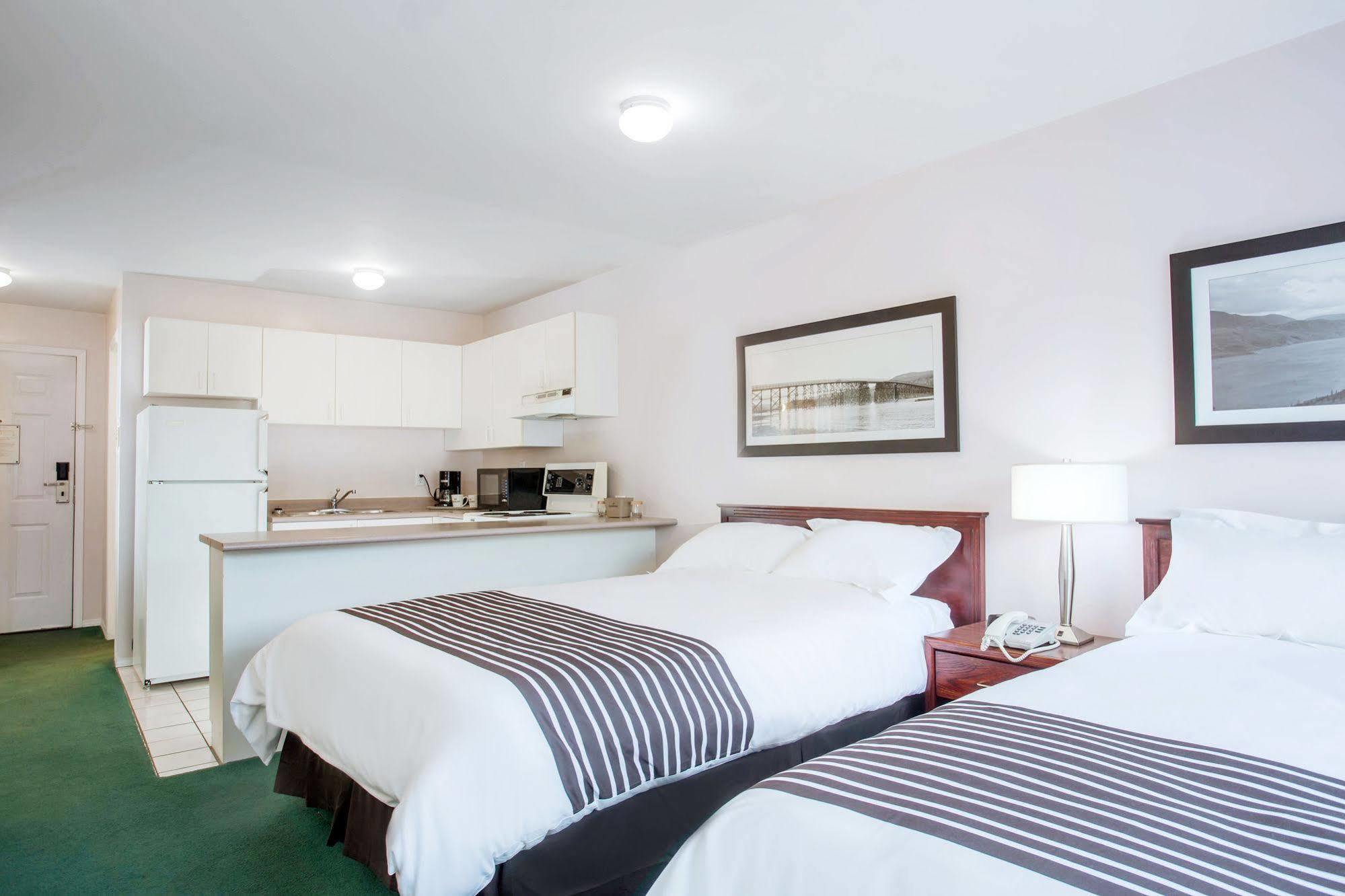Sandman Inn Kamloops Exterior photo
